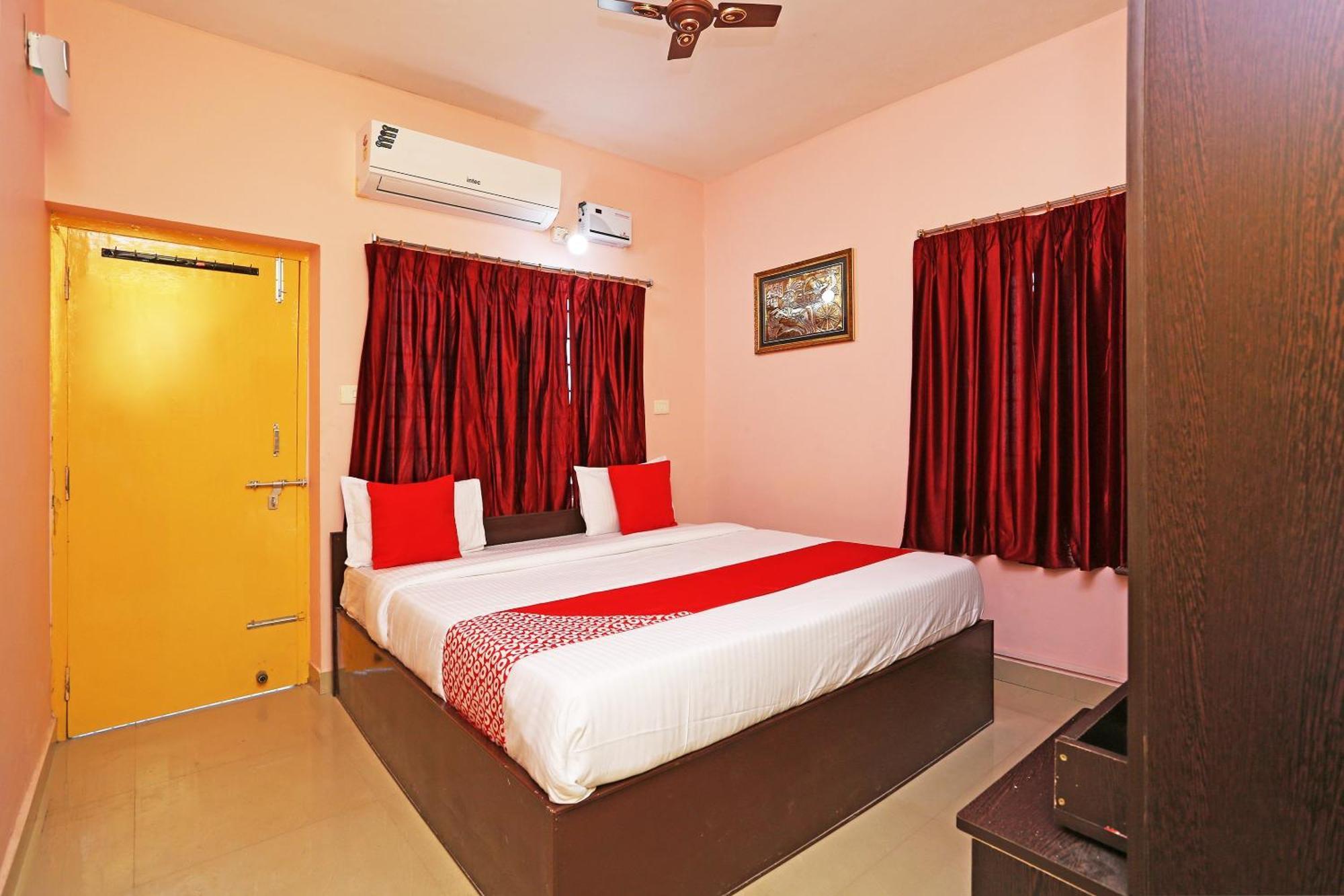 Hotel Grand Paradise Bhubaneswar Zewnętrze zdjęcie