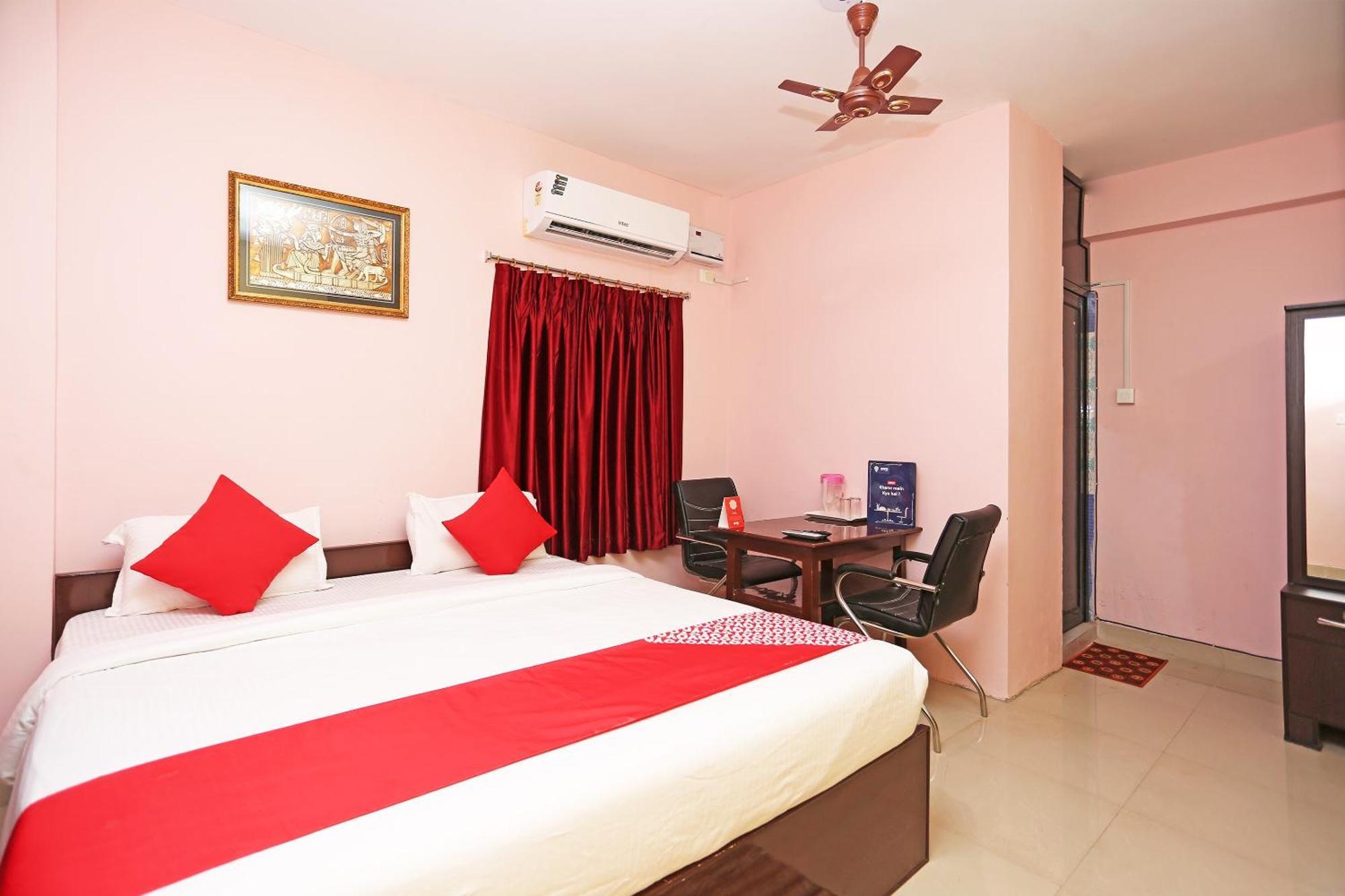 Hotel Grand Paradise Bhubaneswar Zewnętrze zdjęcie